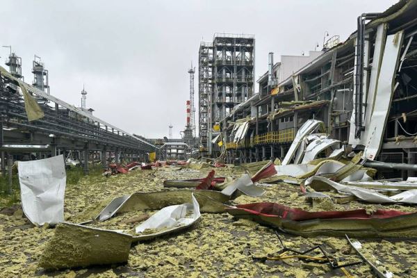 На Ямале на газодобывающем предприятии погиб рабочий и 8 человек пострадали