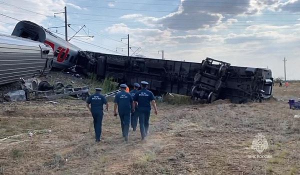 Трое жителей Самарской области пострадали в ЧП с поездом "Казань - Адлер"