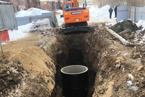 Во Владимире прораба будут судить за смерть рабочего, которого засыпало землей