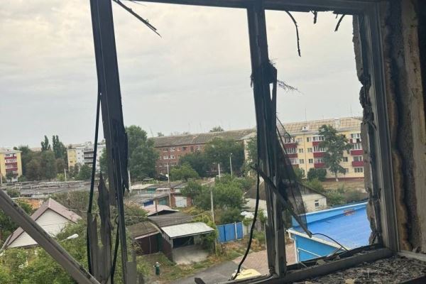 Гладков: При ударе дрона ВСУ по дому в Шебекино погибла женщина